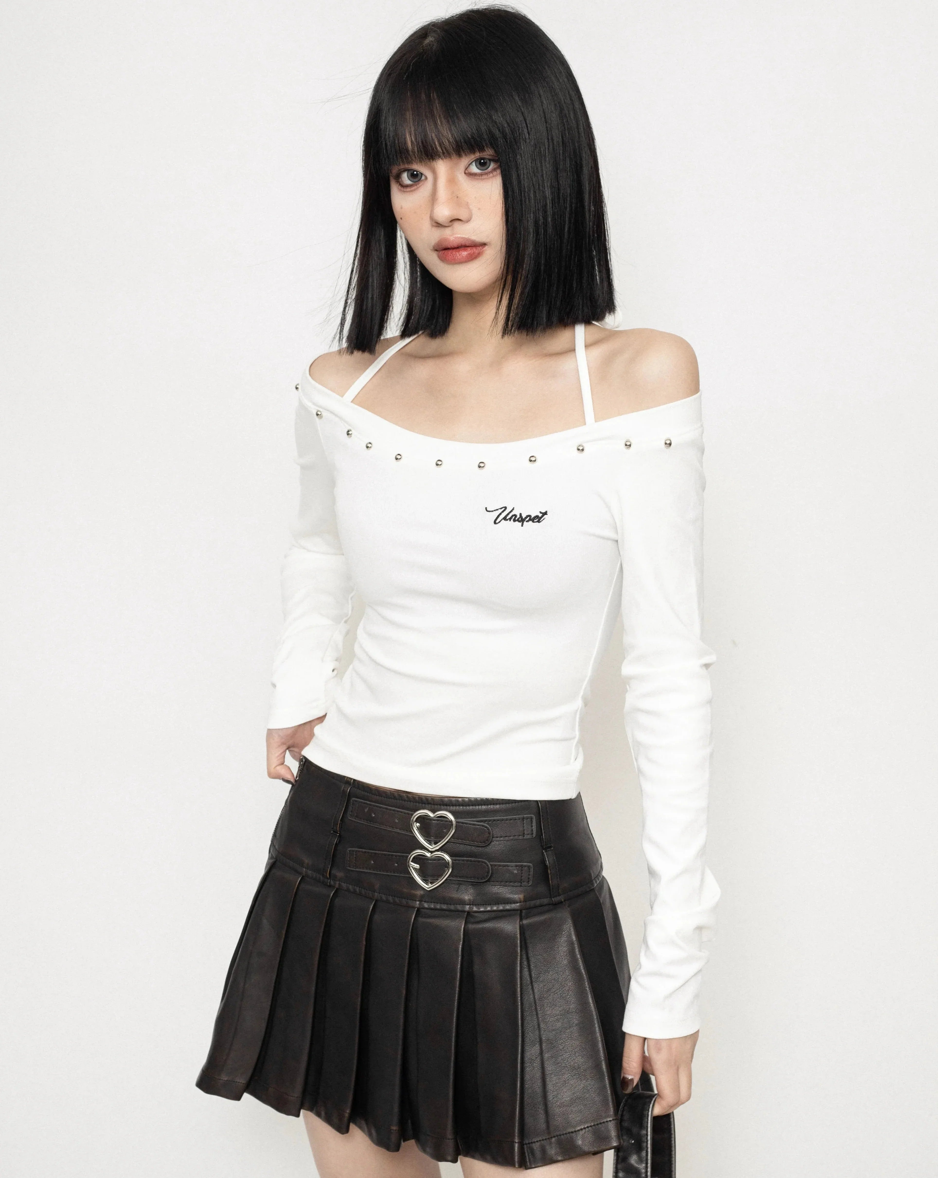 ホルターネックオフショルダーロゴTシャツ LAE20727