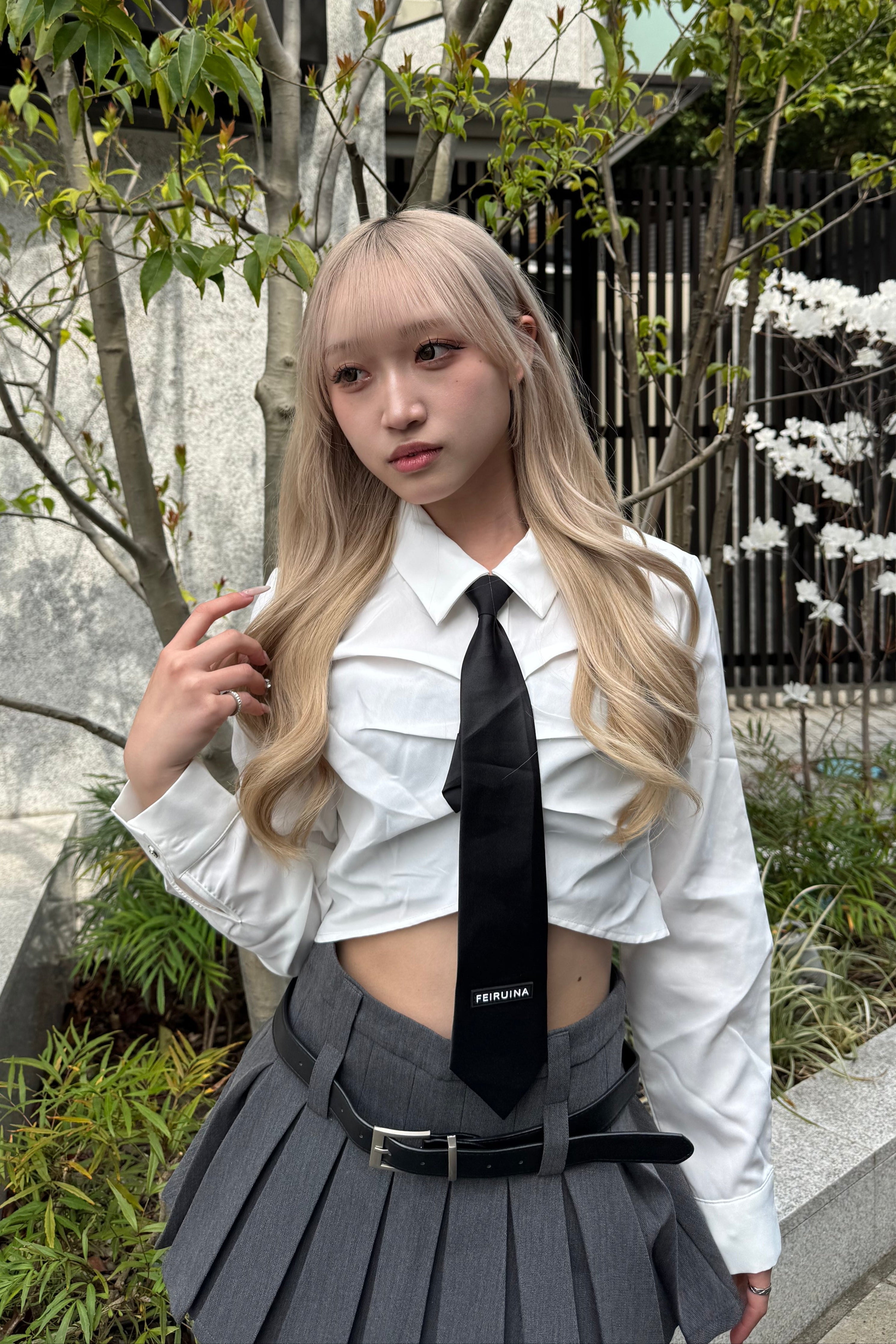 クロップドネクタイシャツ LAE20720