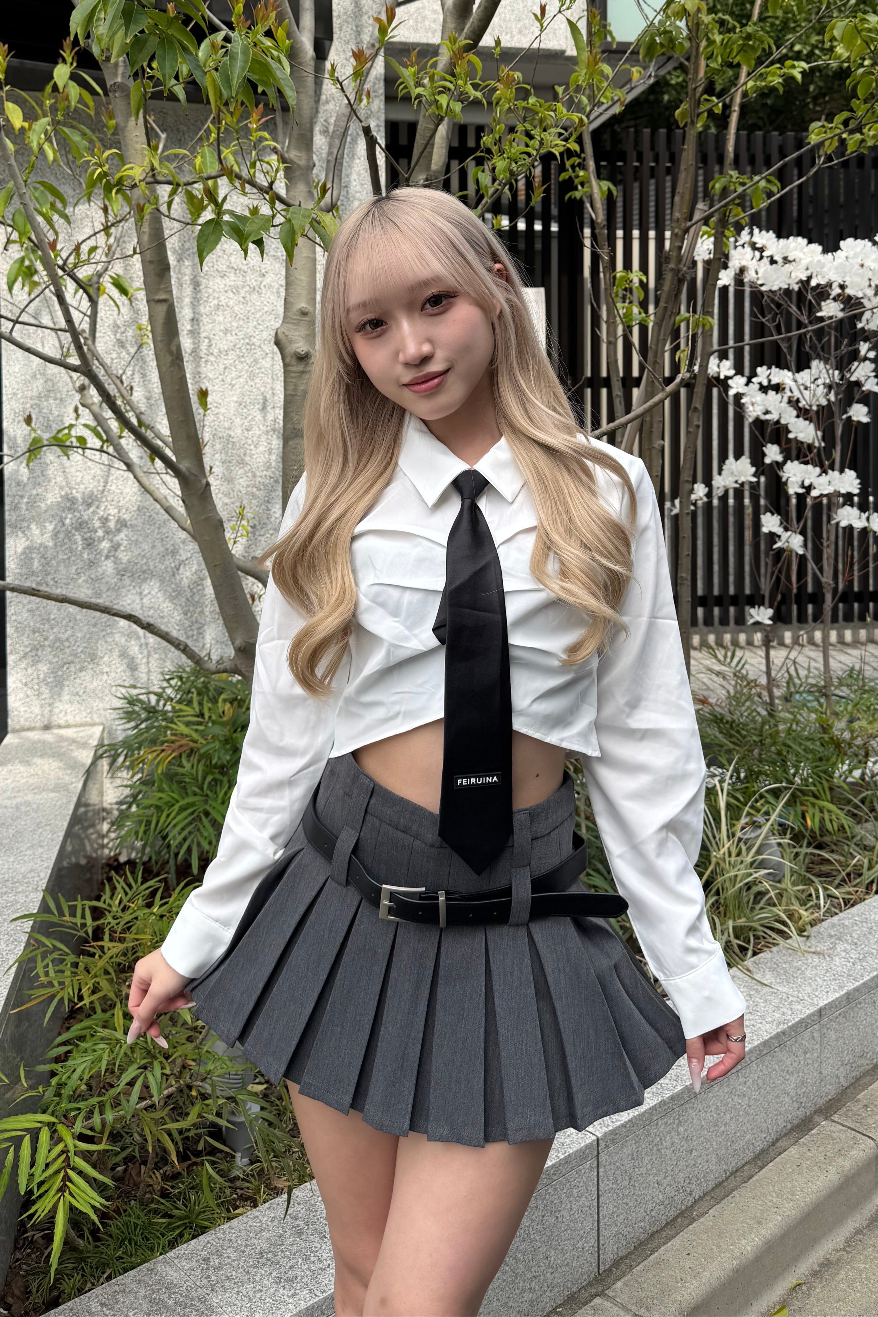 クロップドネクタイシャツ LAE20720