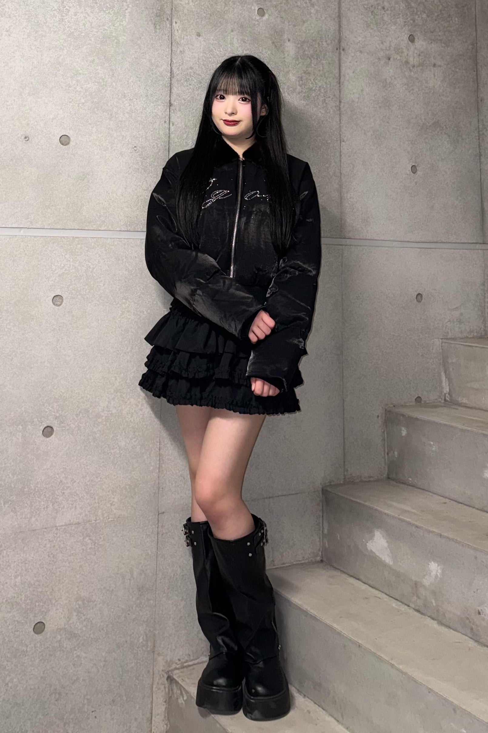 ラインストーンフェイクファーカラージャケット LAE30087