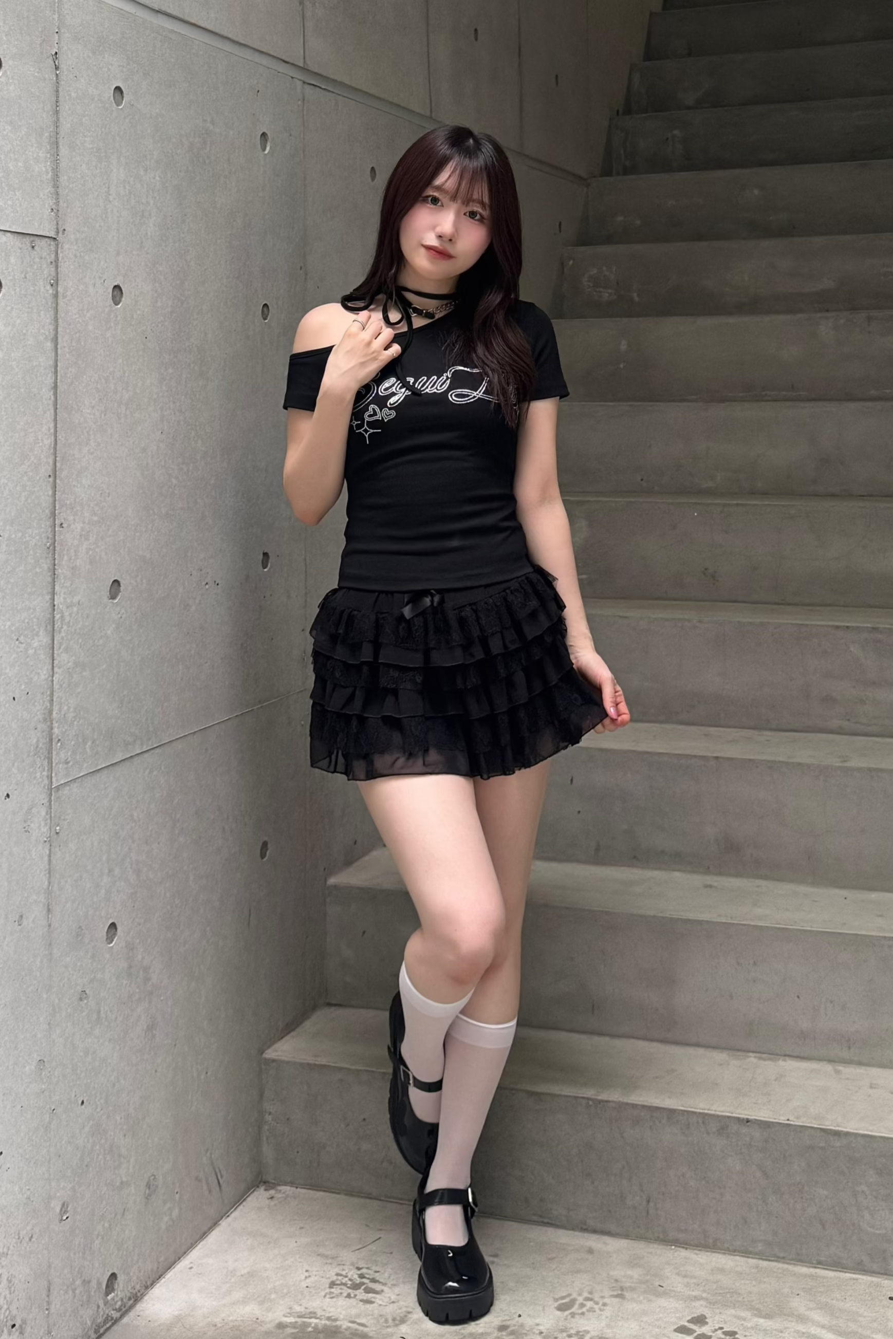 ラインストーンワンショルダーTシャツ LAE20850
