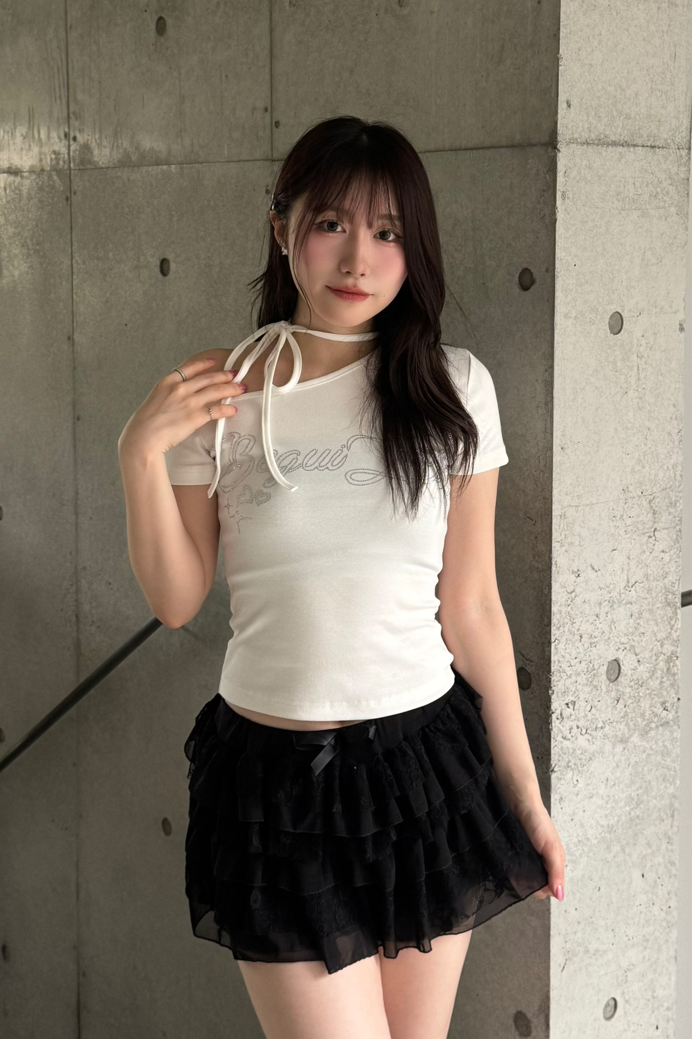 ラインストーンワンショルダーTシャツ LAE20850