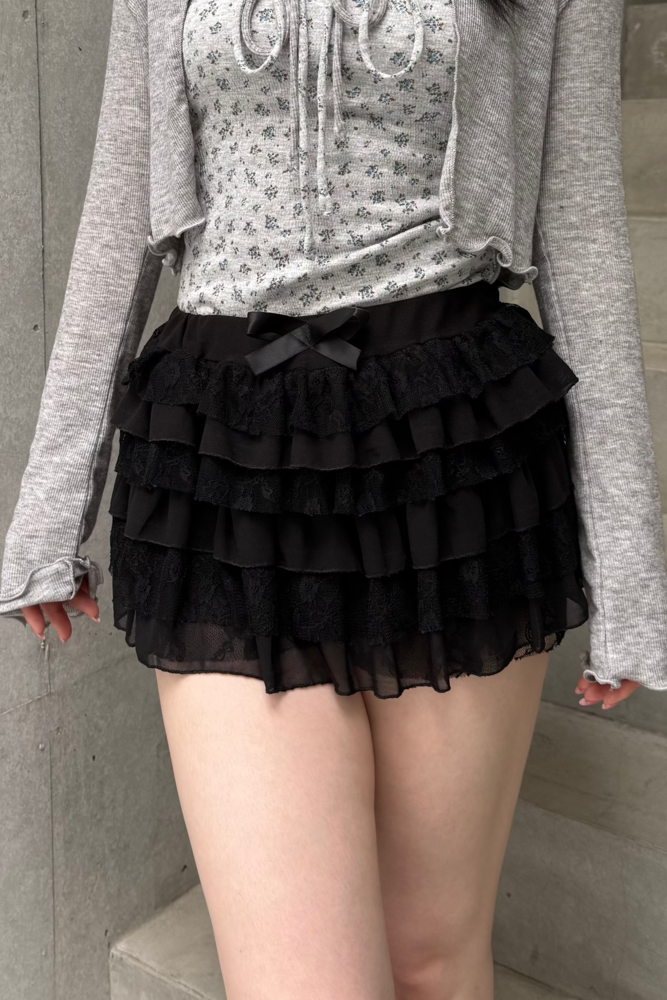 レースフリルティアードミニスカート LAE20847