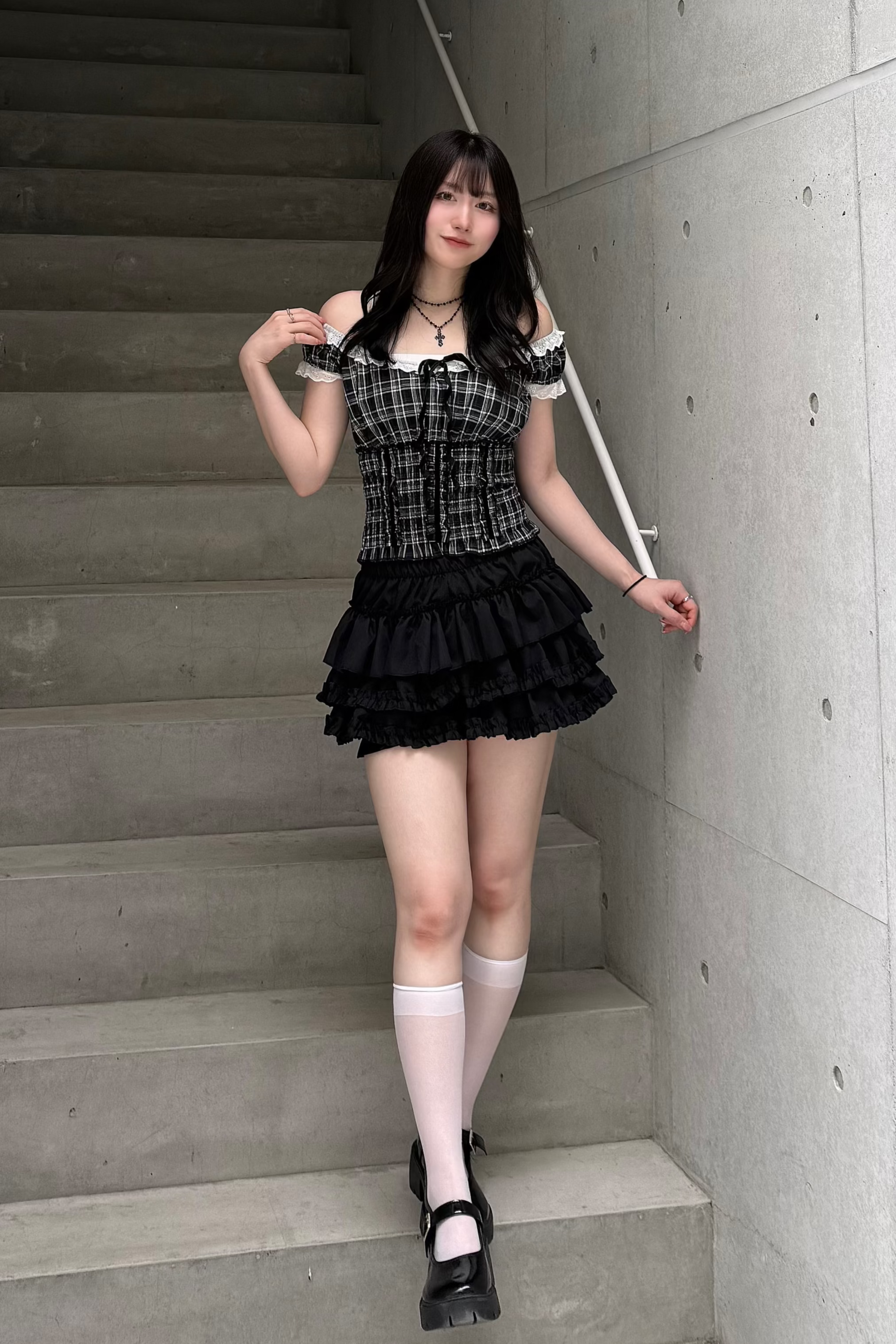 チェックフリルリボンブラウス LAE20904