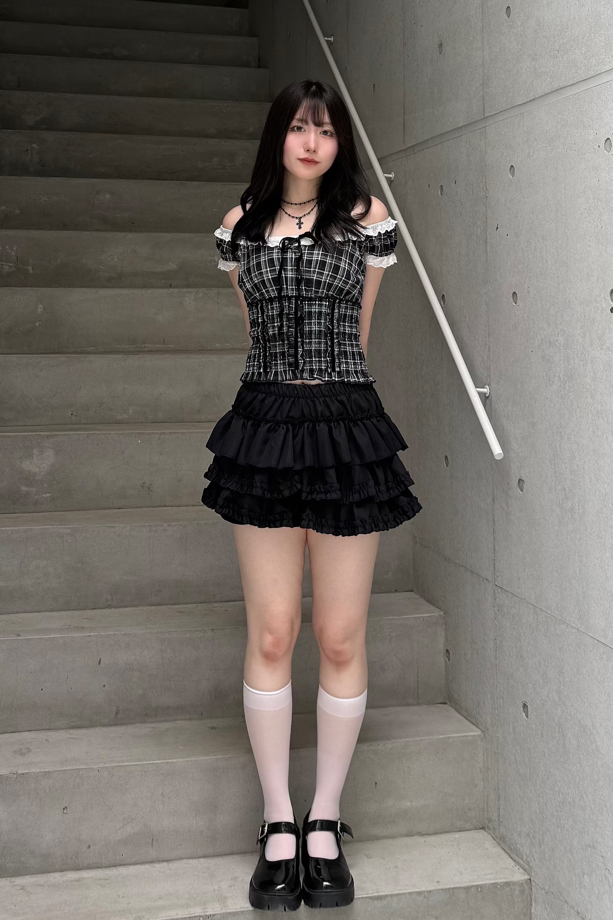 ブラックフリルスカート LAE20890