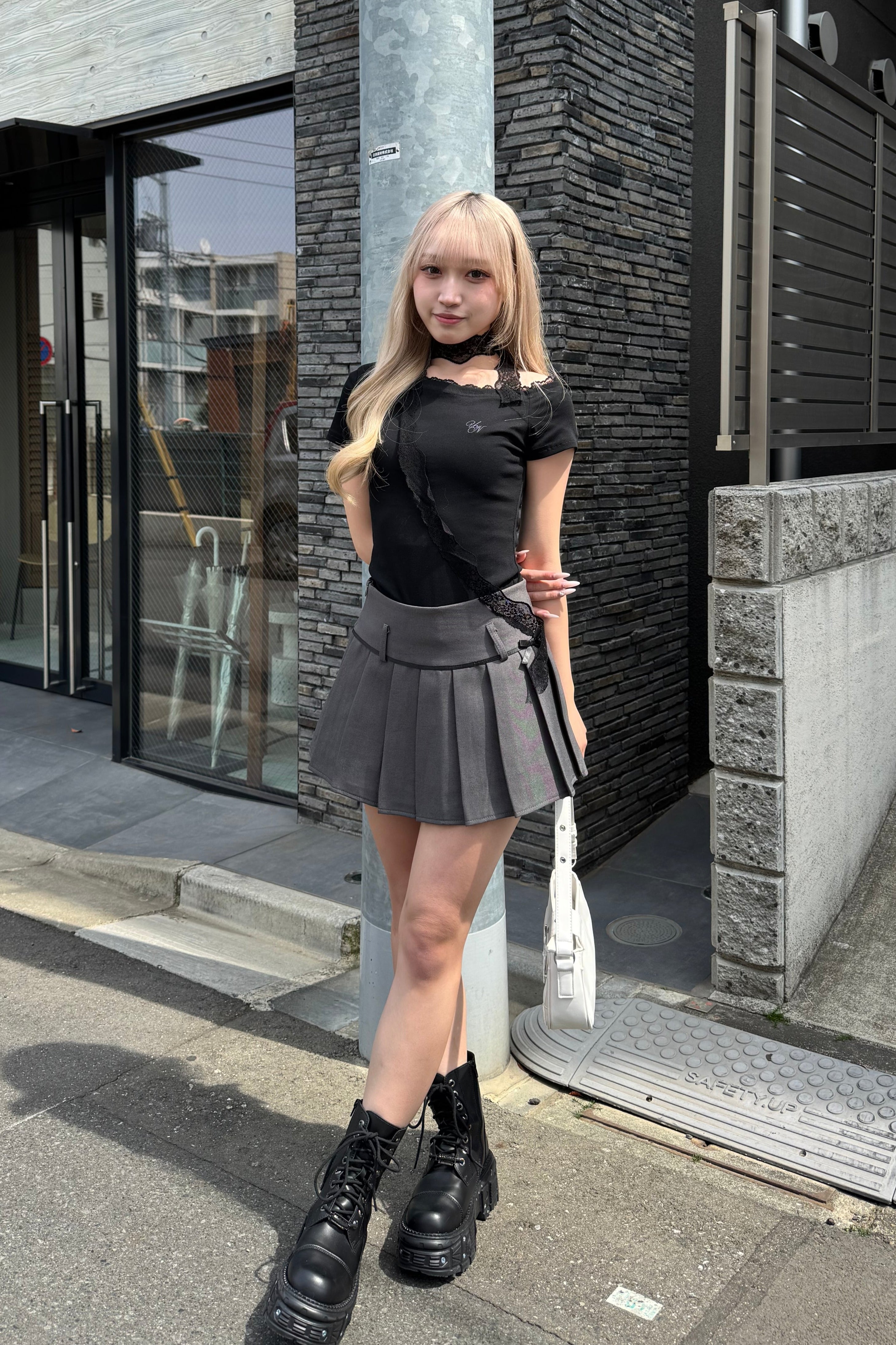 ワンショルダーレースTシャツ LAE20827